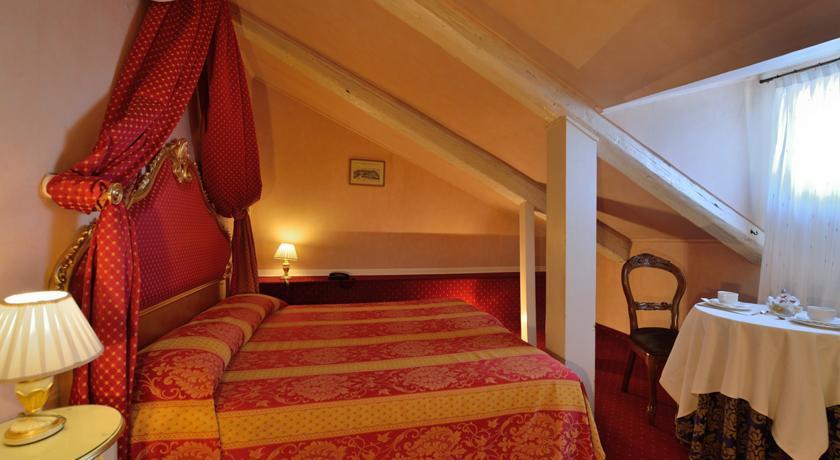 Residenza Ruga Giuffa Castello  客房 照片