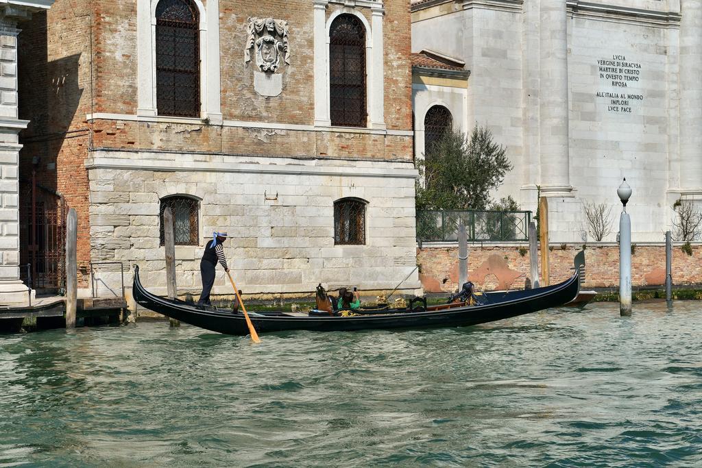 Residenza Ruga Giuffa Castello  外观 照片