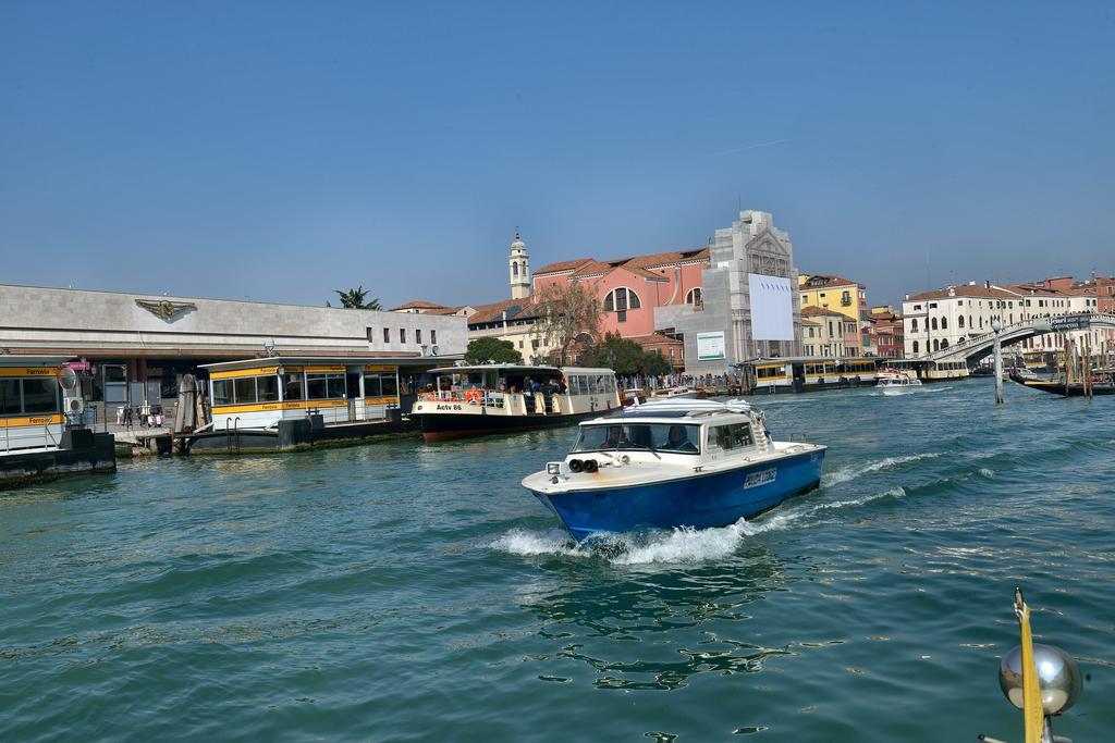 Residenza Ruga Giuffa Castello  外观 照片
