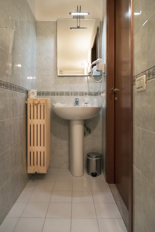 Residenza Ruga Giuffa Castello  外观 照片