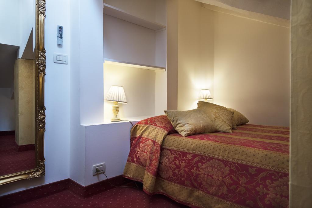 Residenza Ruga Giuffa Castello  外观 照片