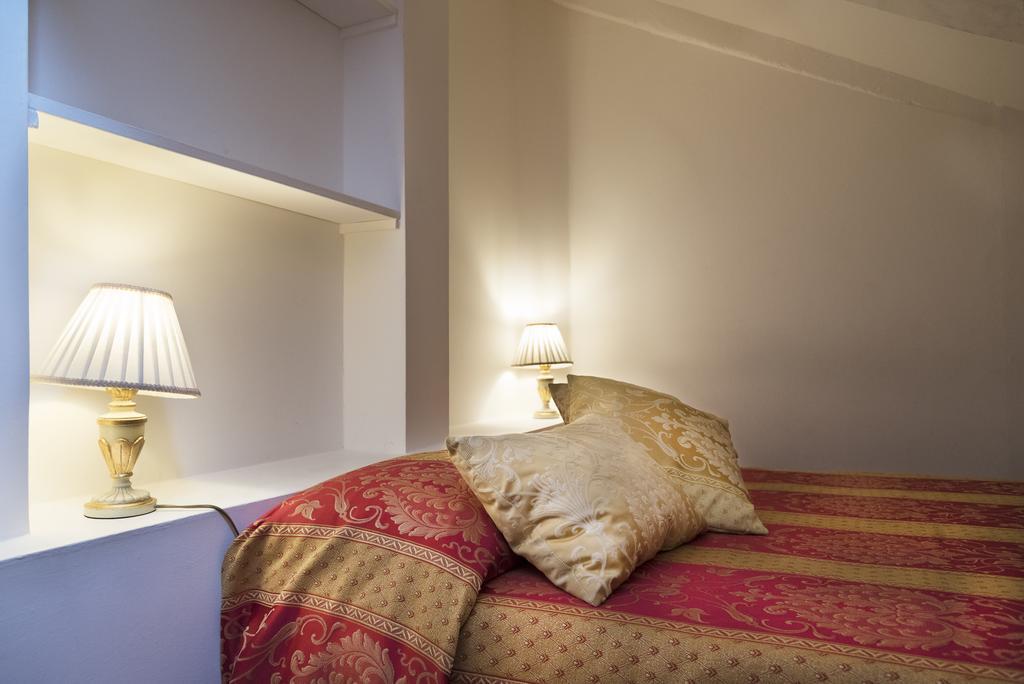 Residenza Ruga Giuffa Castello  外观 照片